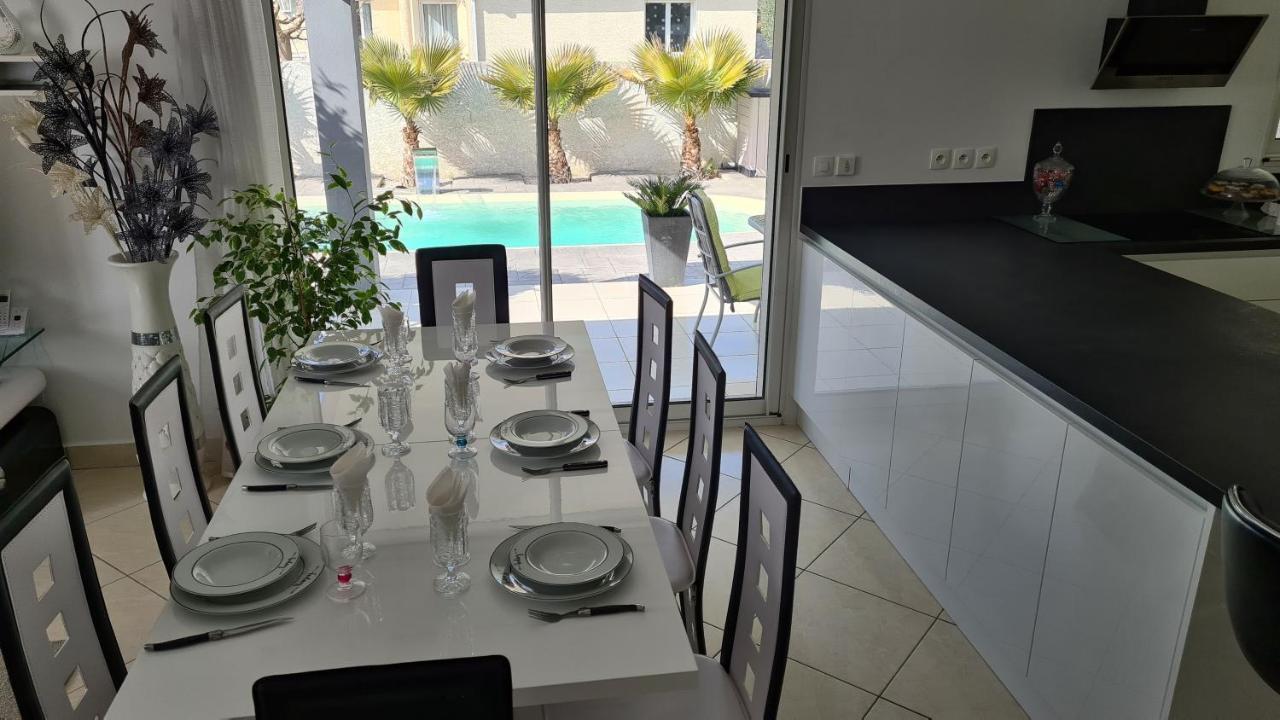 Villa Piscine De La Garrigue Florensac Екстер'єр фото